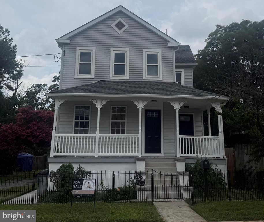 708 59TH AVE, Fairmount Heights, MD 20743
