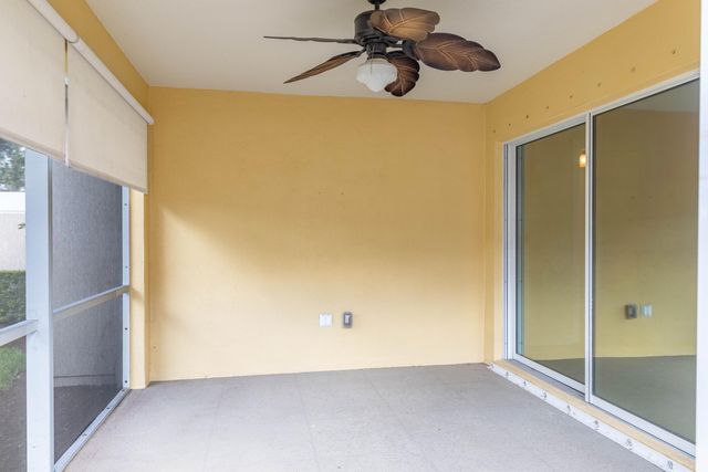 5009 Corsica Square, Vero Beach, FL 32967