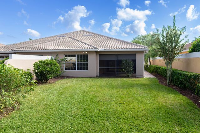 5009 Corsica Square, Vero Beach, FL 32967