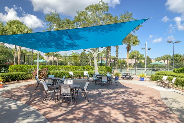 5009 Corsica Square, Vero Beach, FL 32967