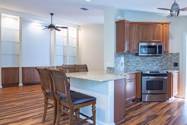 5009 Corsica Square, Vero Beach, FL 32967