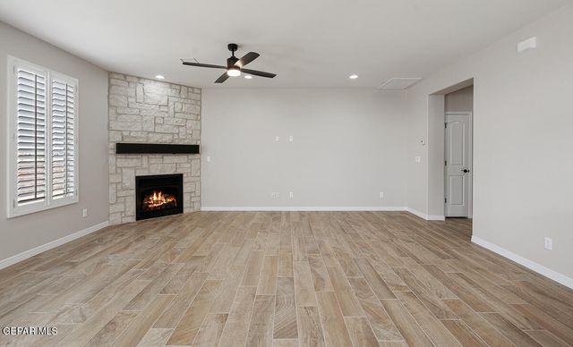 905 Bilton Place, El Paso, TX 79928