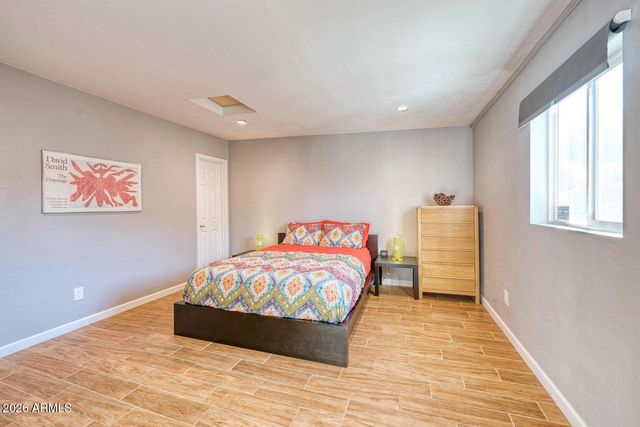 3415 E CAMELBACK Road, Phoenix, AZ 85018