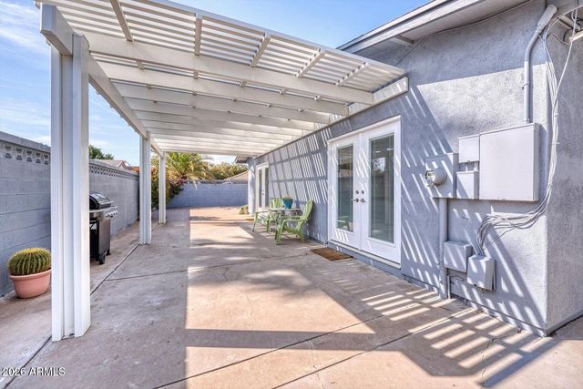 3415 E CAMELBACK Road, Phoenix, AZ 85018