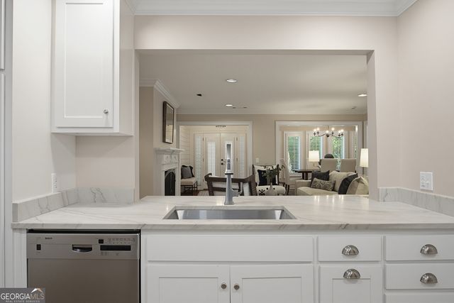 494 Ansley Walk Terrace NE, Atlanta, GA 30309