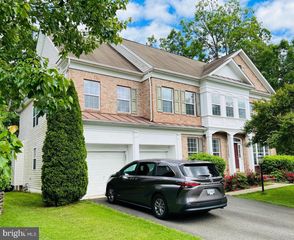 10154 BROADSWORD DR, Bristow, VA 20136