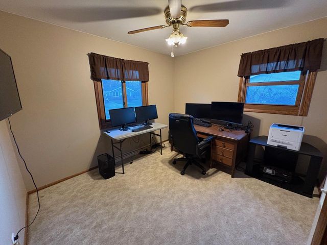 1420 Sunset Ridge DRIVE W, West Bend, WI 53090