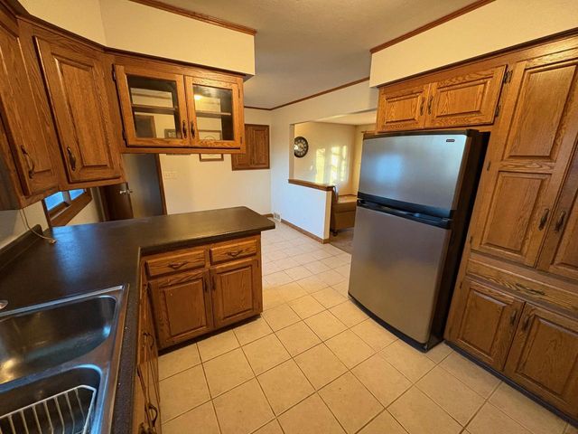 1420 Sunset Ridge DRIVE W, West Bend, WI 53090