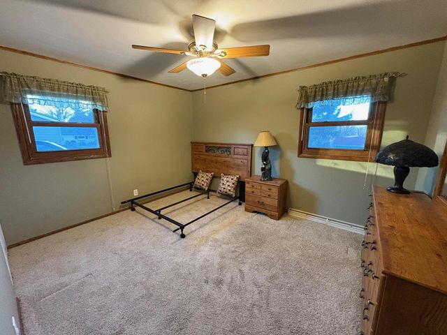 1420 Sunset Ridge DRIVE W, West Bend, WI 53090