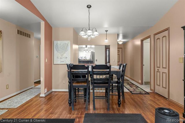 17308 S Lucille Circle, New Boston, MI 48164