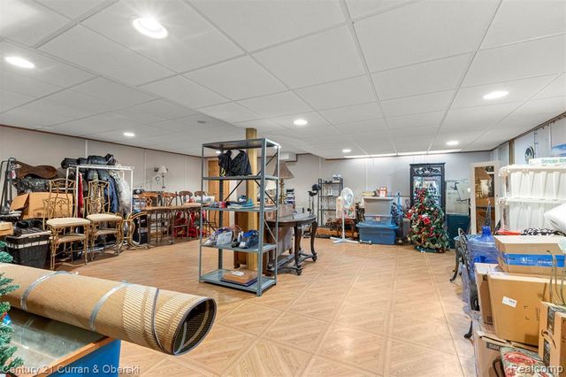 17308 S Lucille Circle, New Boston, MI 48164