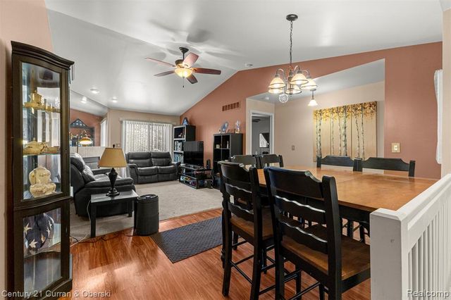 17308 S Lucille Circle, New Boston, MI 48164