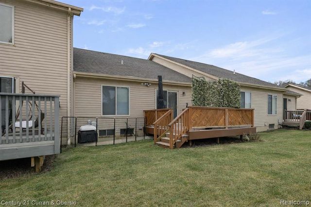 17308 S Lucille Circle, New Boston, MI 48164