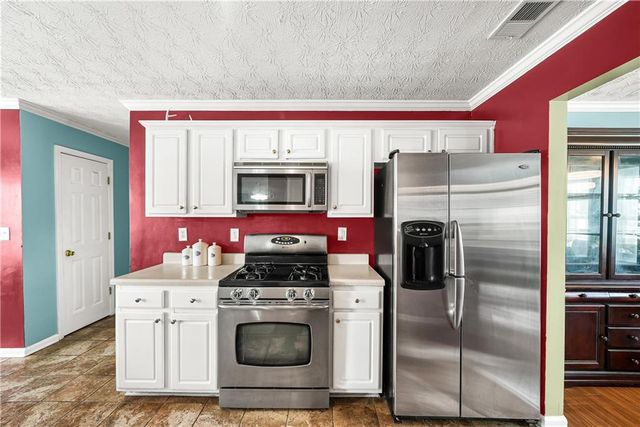 2922 Aviator Circle, Snellville, GA 30039