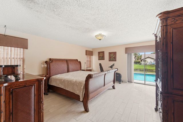12177 NW 1st Street, Coral Springs, FL 33071