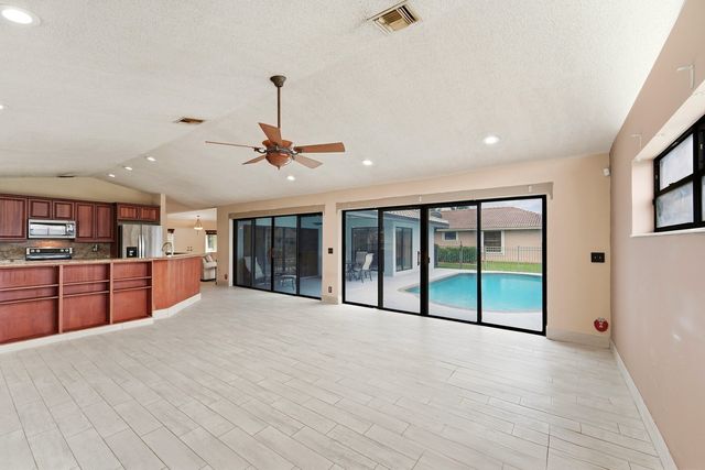 12177 NW 1st Street, Coral Springs, FL 33071