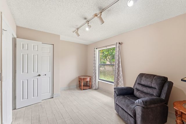 12177 NW 1st Street, Coral Springs, FL 33071