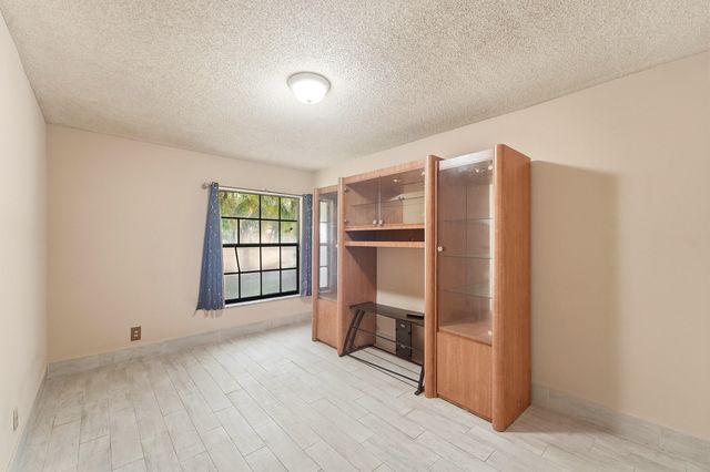 12177 NW 1st Street, Coral Springs, FL 33071