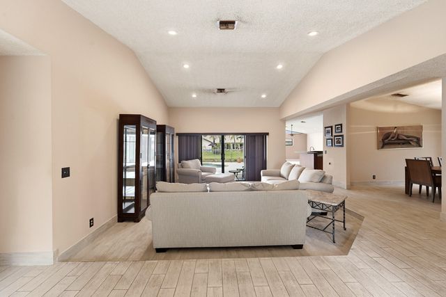 12177 NW 1st Street, Coral Springs, FL 33071