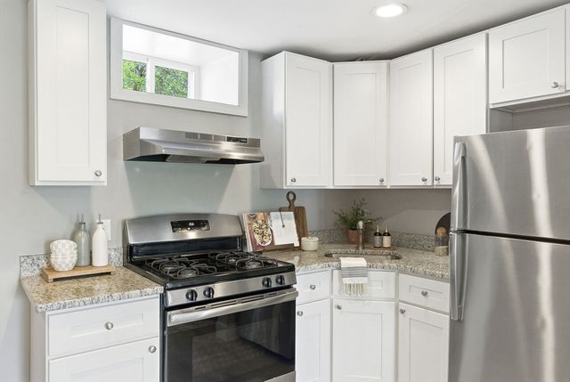 25 Sawyer St 1, Malden, MA 02148
