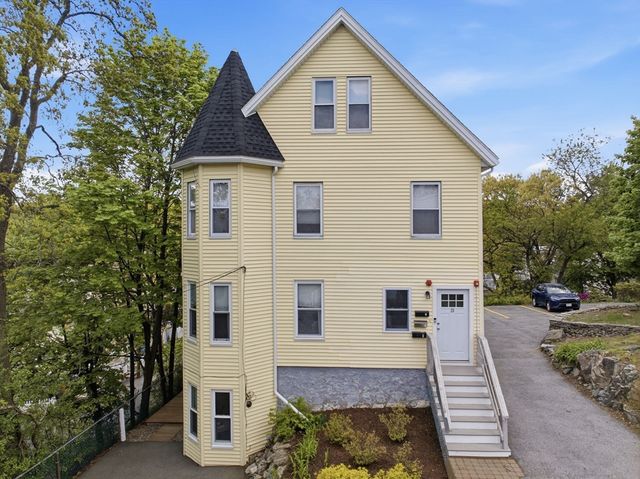 25 Sawyer St 1, Malden, MA 02148