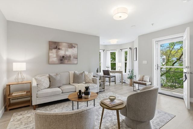 25 Sawyer St 1, Malden, MA 02148