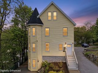 25 Sawyer St 1, Malden, MA 02148
