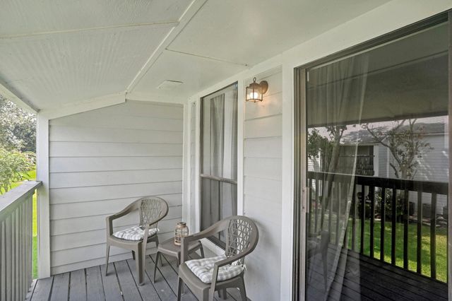 13151 Walden Road 136, Montgomery, TX 77356