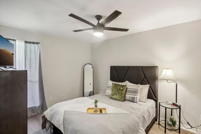 13151 Walden Road 136, Montgomery, TX 77356