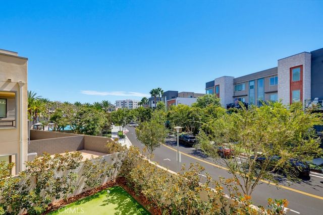 162 Bowery, Irvine, CA 92612
