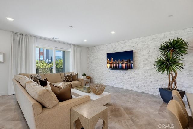 162 Bowery, Irvine, CA 92612