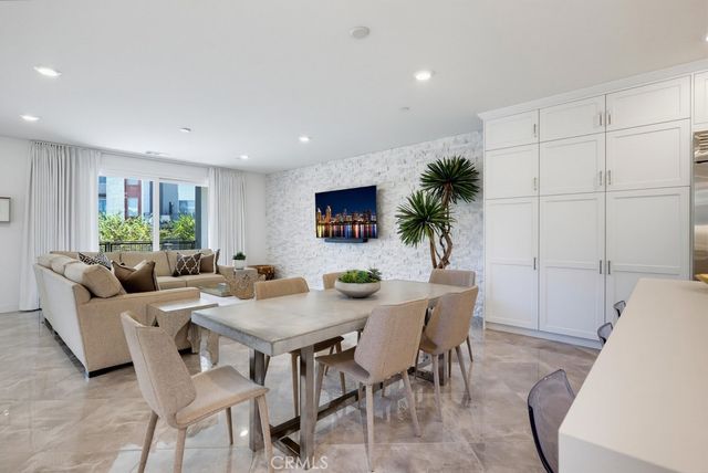 162 Bowery, Irvine, CA 92612
