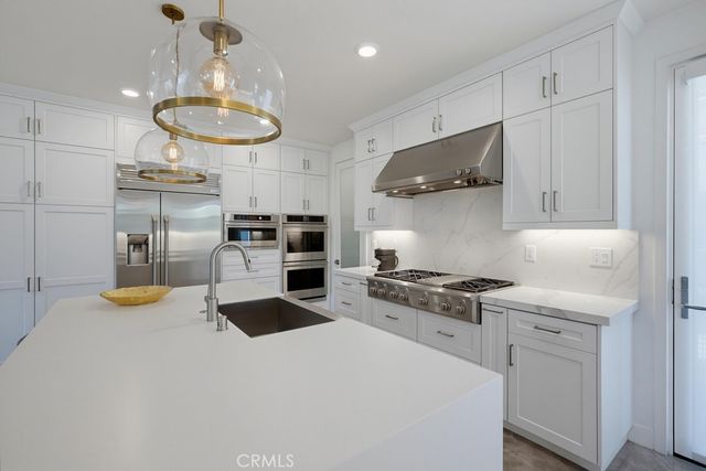 162 Bowery, Irvine, CA 92612
