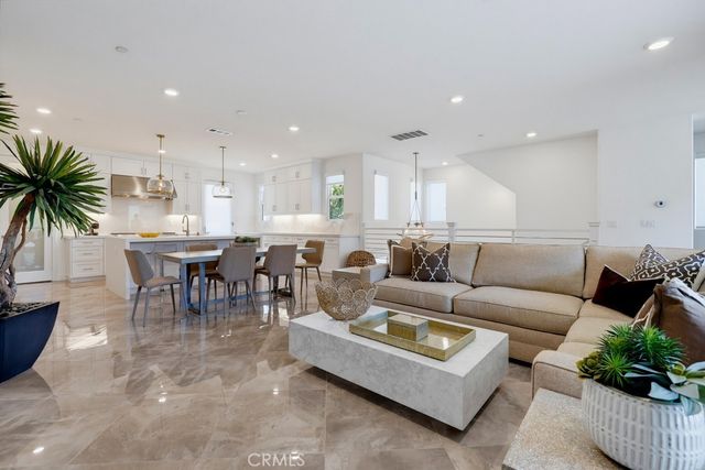 162 Bowery, Irvine, CA 92612