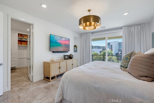 162 Bowery, Irvine, CA 92612