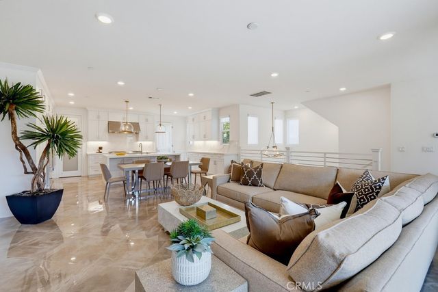 162 Bowery, Irvine, CA 92612