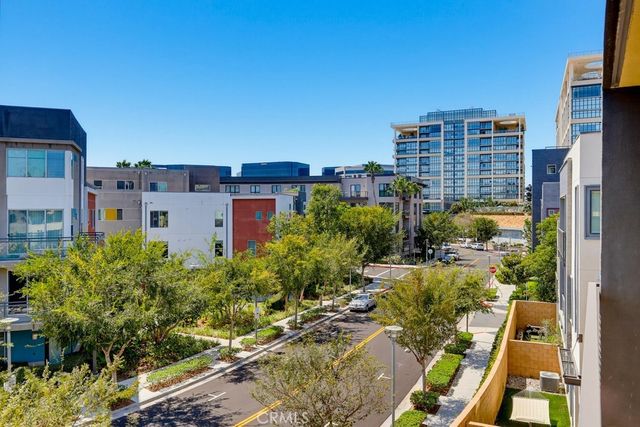 162 Bowery, Irvine, CA 92612