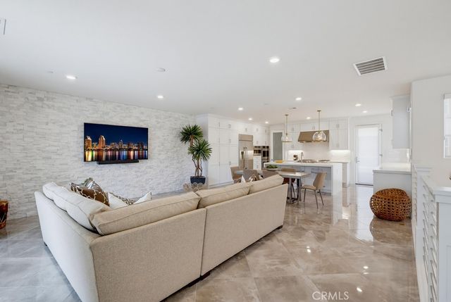 162 Bowery, Irvine, CA 92612