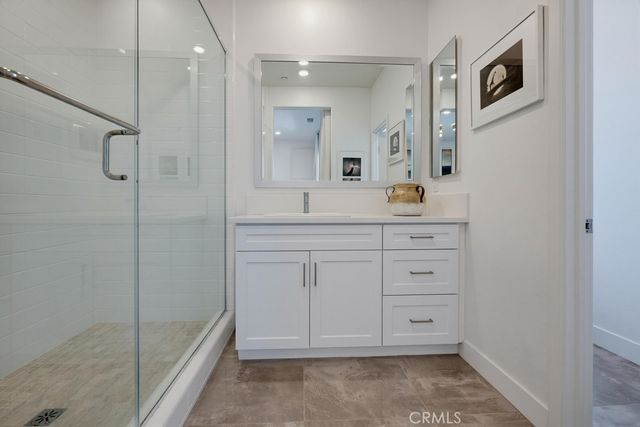 162 Bowery, Irvine, CA 92612