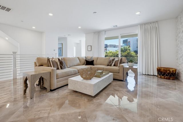 162 Bowery, Irvine, CA 92612