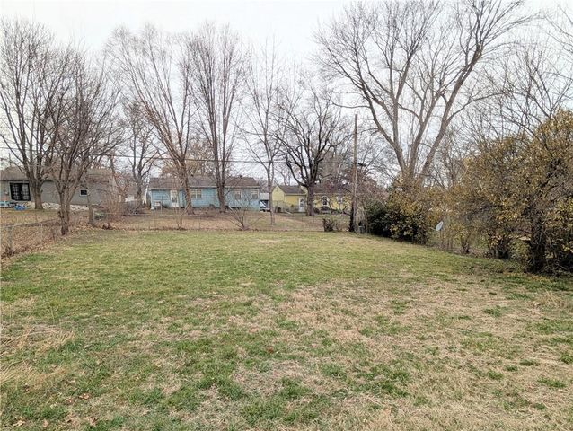 3012 S Hedges Avenue, Independence, MO 64052