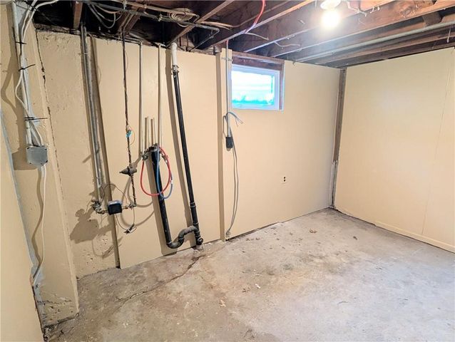 3012 S Hedges Avenue, Independence, MO 64052