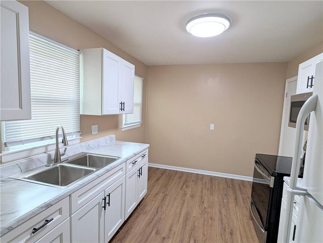 3012 S Hedges Avenue, Independence, MO 64052