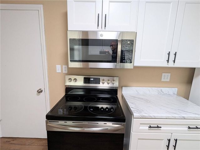 3012 S Hedges Avenue, Independence, MO 64052