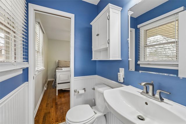 4020 64th Street, Urbandale, IA 50322