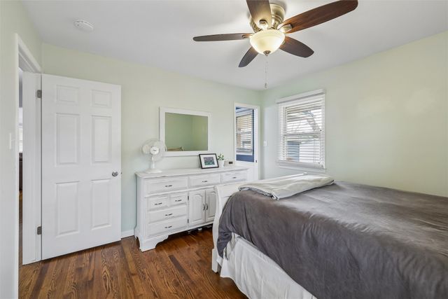 4020 64th Street, Urbandale, IA 50322