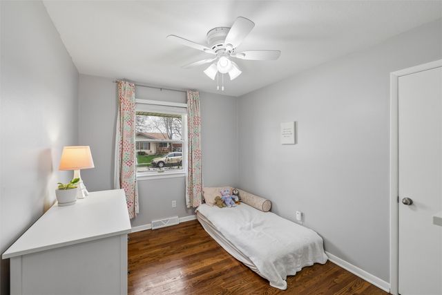 4020 64th Street, Urbandale, IA 50322