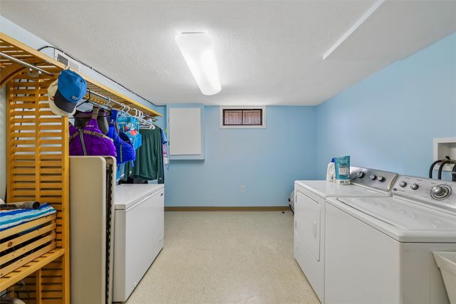 4020 64th Street, Urbandale, IA 50322