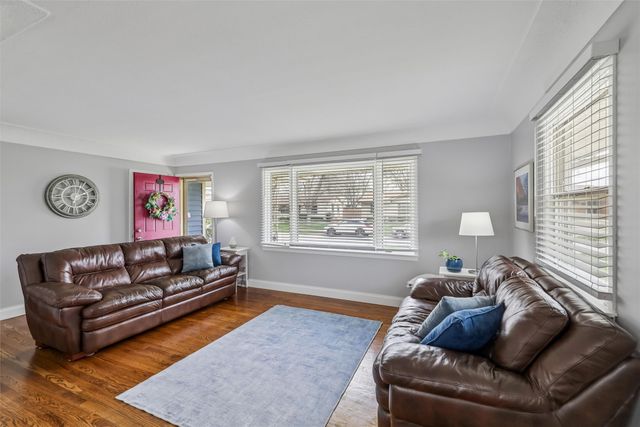 4020 64th Street, Urbandale, IA 50322