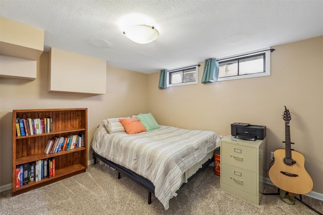 4020 64th Street, Urbandale, IA 50322